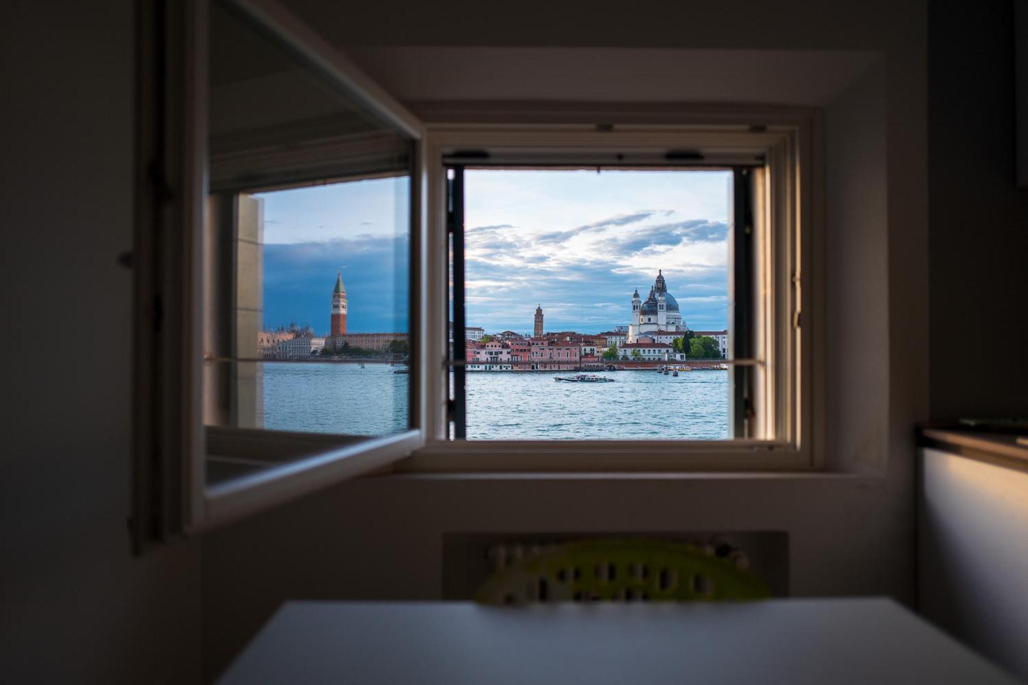 Iconic - Best View In Venice Apartment Luaran gambar